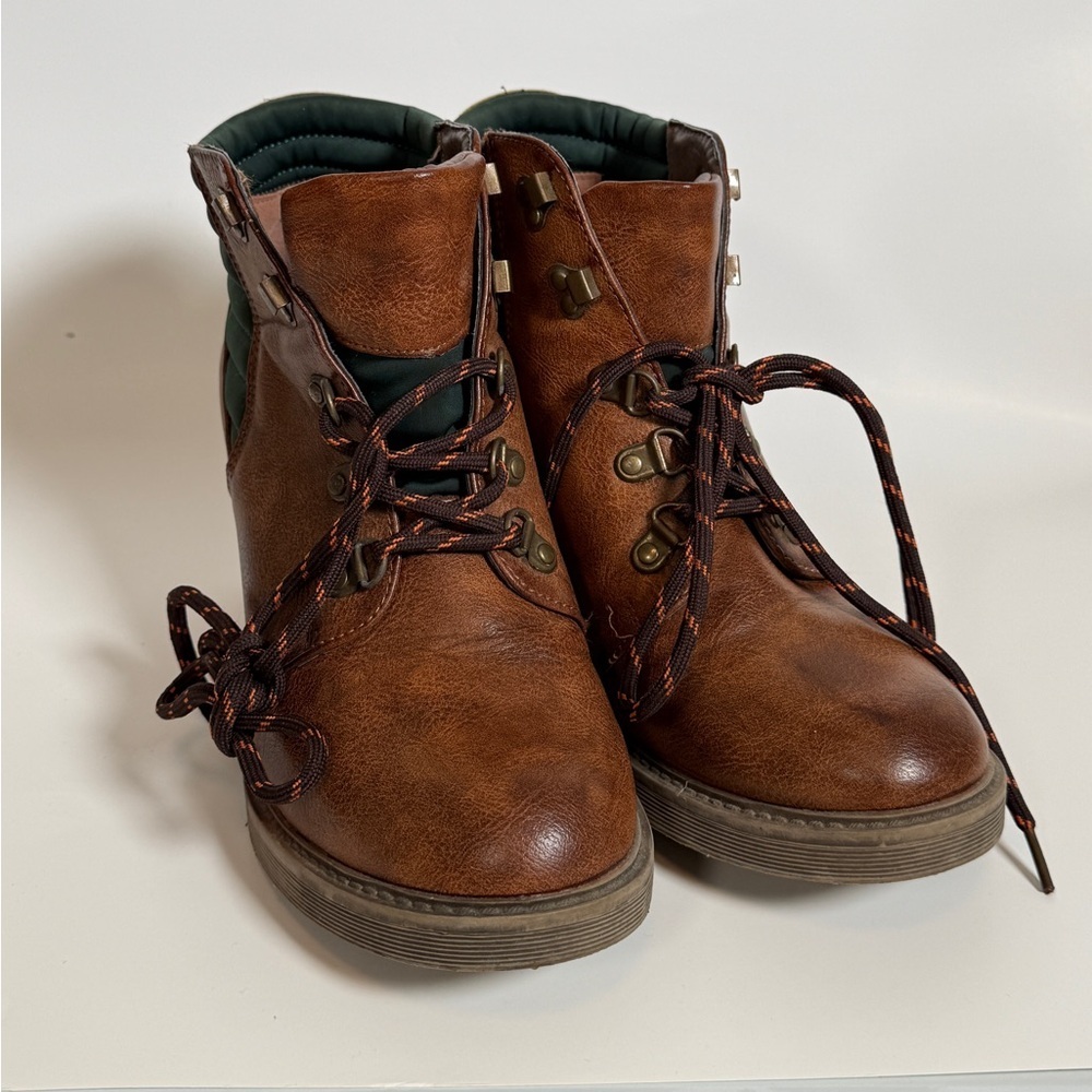 Dirty Laundry Chunky Heel Combat Boots Brown Green Size 8.5